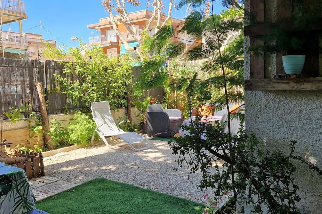 Oscar'S Chillout House By The Beach 산타 폴라 외부 사진